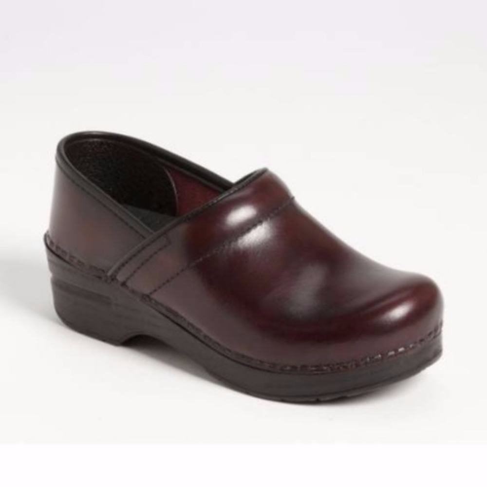 Dansko Nursing, Chef, Career Clogs!